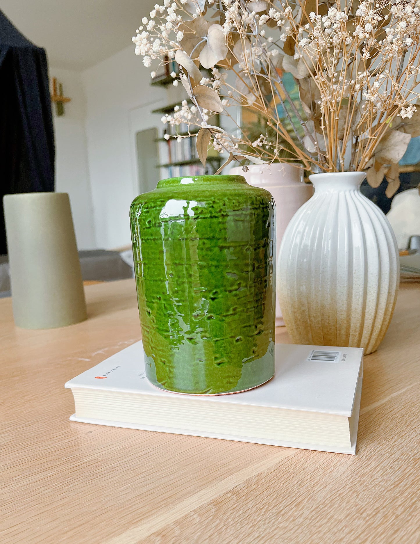 Green glazed ceramic vase (S or M bouquet)