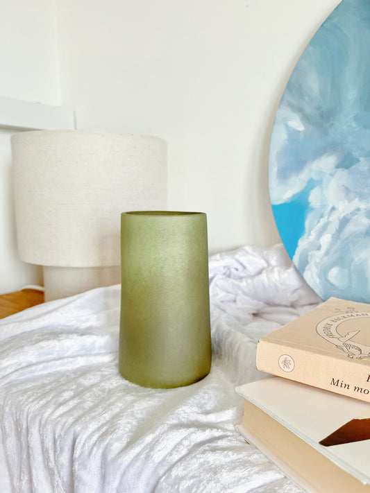 Green terracotta vase S (bouquet S)